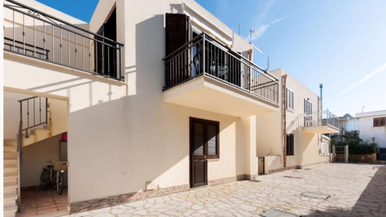 Hibiscus Apartman San Vito Lo Capo Kültér fotó