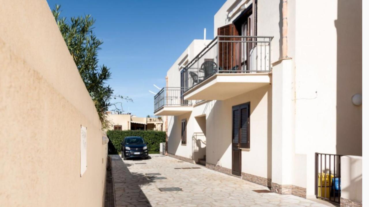 Hibiscus Apartman San Vito Lo Capo Kültér fotó